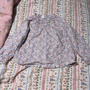 Flowery blouse. 5 T. Like brand new.